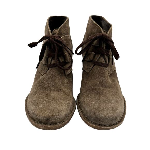 Clarks Carleta Lyon Khaki Suede Leather Lace Up Rubber Heeled Ankle Boots - Picture 3 of 10